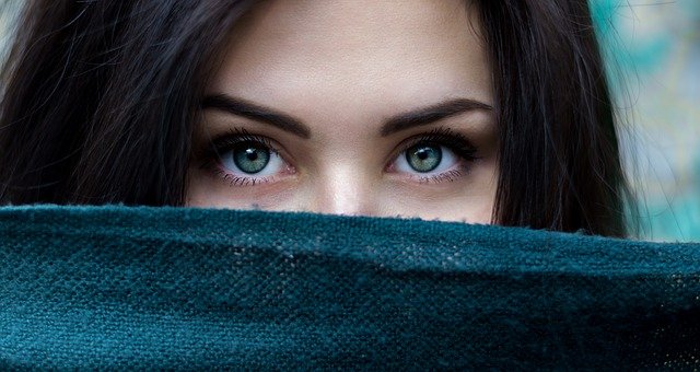 Comment deviner l'état d'esprit d'une personne en observant leurs yeux ?
