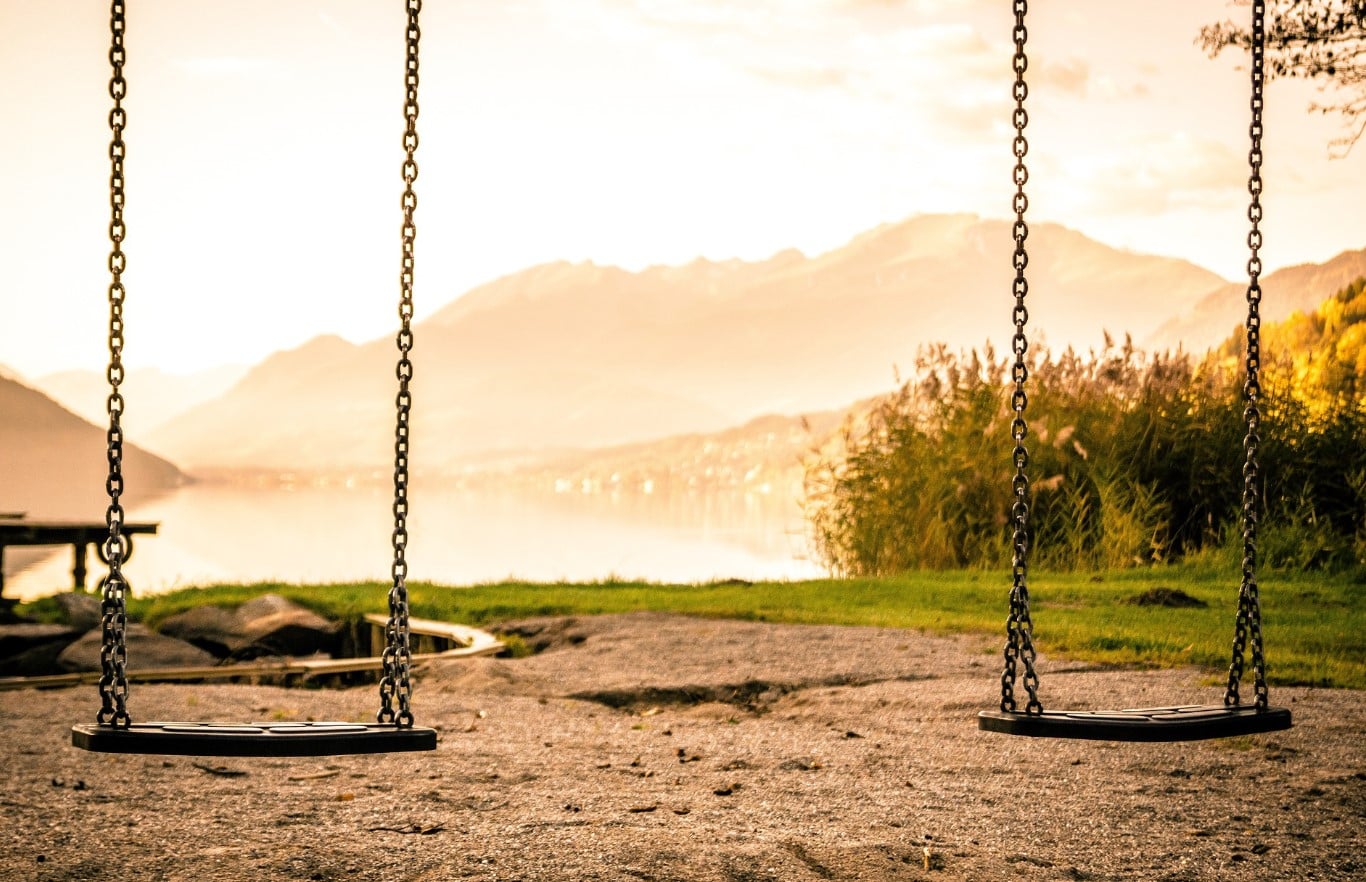 Citation Les bleus de l’enfance sont des traumatismes qui pèsent sur votre coeur d’adulte